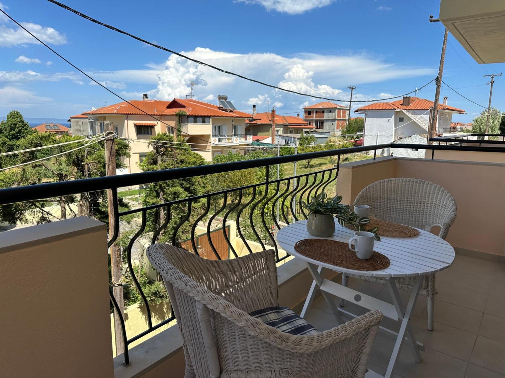Sunnyside Apartment Áfitos